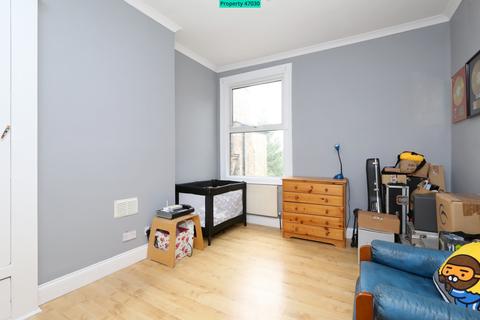 6 Clifton Road, London, N3 2AR
