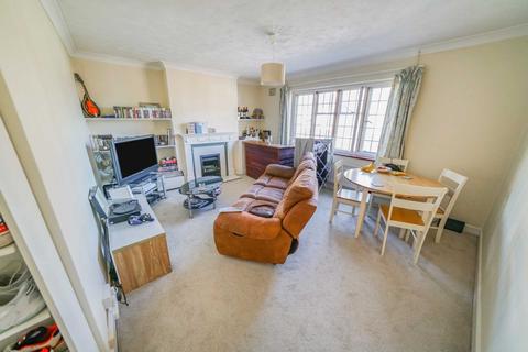 2 bedroom apartment for sale - St. Martins Square, Chichester