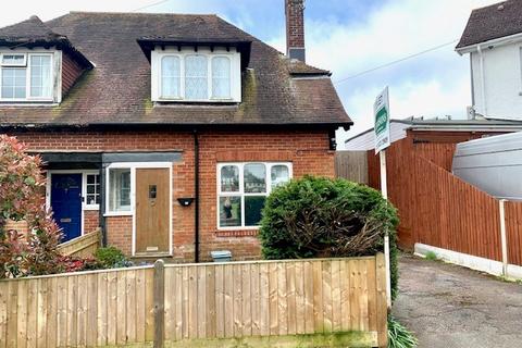 3 bedroom semi-detached house to rent - CLOSE TO GENERAL HOSPITAL
