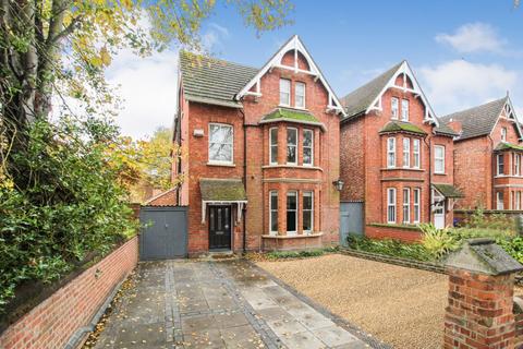 Flat A, Wilmshurst House, 4 Lansdowne Road, Bedford, MK40 2BU