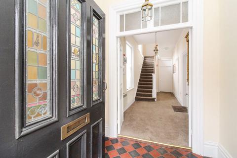 Flat A, Wilmshurst House, 4 Lansdowne Road, Bedford, MK40 2BU