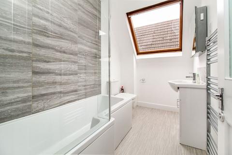 Flat A, Wilmshurst House, 4 Lansdowne Road, Bedford, MK40 2BU