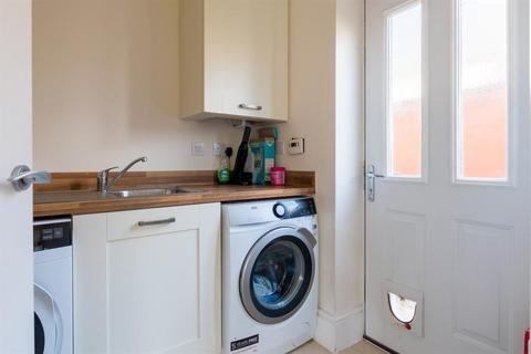 71 Bletchley Road, Horsforth, Leeds, LS18 4FG