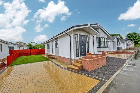 2 bedroom bungalow for sale, Easington Road, Hartlepool, Durham, TS24 9SJ