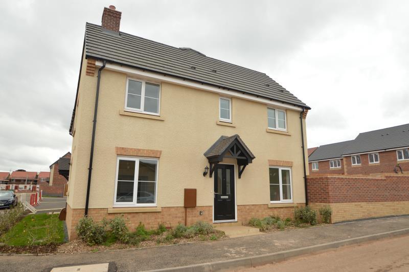 48 Holland Drive, Off Preston Street... 3 bed detached house £950 pcm
