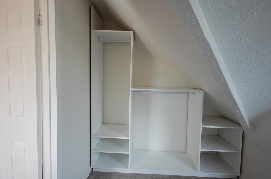 Dressing Room to bedroom One