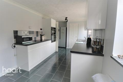 240 Sheldrake Drive, Ipswich, IP2 9NF