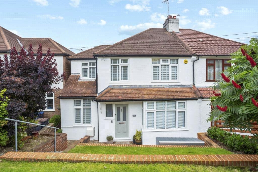 Valley Road, Kenley, CR8 4 bed semidetached house £575,000
