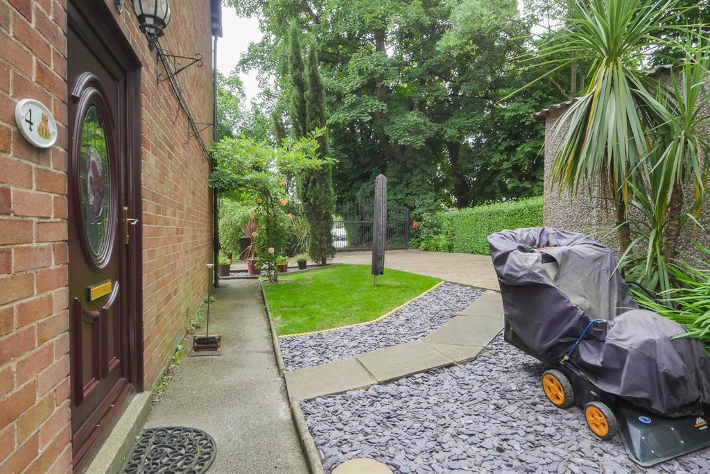 Side garden