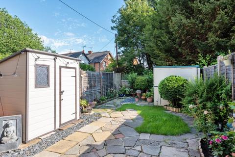 6b Streets Heath, West End, Woking, GU24 9RB