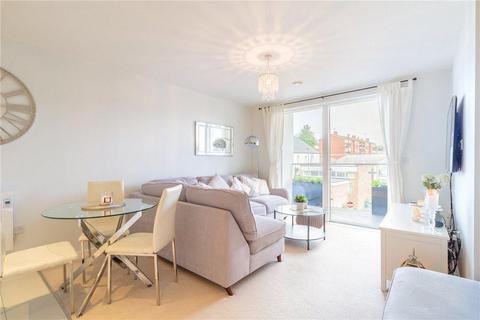 1 bedroom apartment to rent, 1 Bed Flat in Carolean Crescent, London, SE8