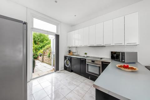Flat B, 14 Dowanhill Road, London, SE6 1HJ