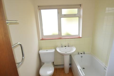 2 bedroom ground floor flat to rent, Hiltingbury Road, Eastleigh SO53