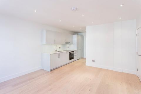 1 bedroom apartment to rent, D'Arblay Street, Soho W1
