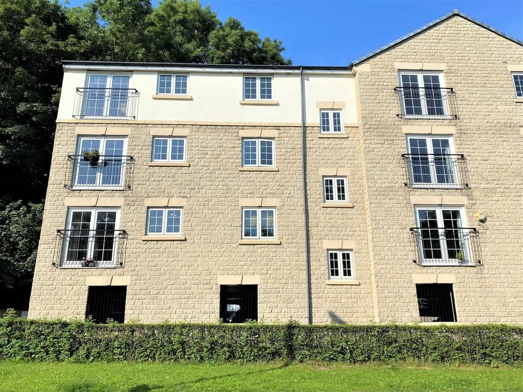 Chestnut Court, Low Road, Oughtibridge 2 bed apartment £130,000