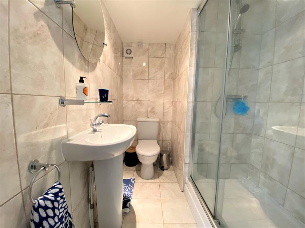 Family Shower Room