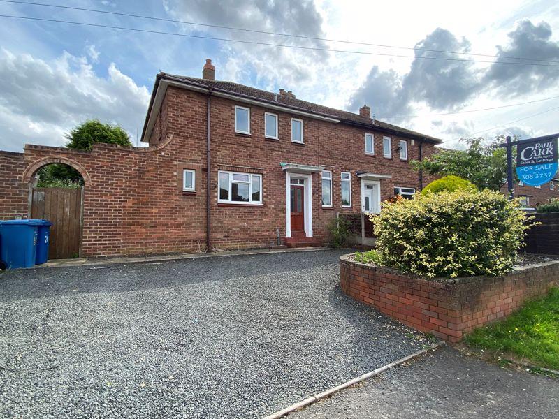 Smarts Avenue, Shenstone Wood End, WS14 0PB 3 bed semidetached house