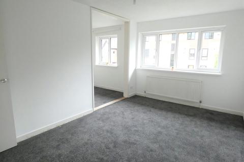 11 Barchester Close, London, W7 3XA
