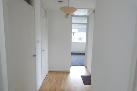11 Barchester Close, London, W7 3XA