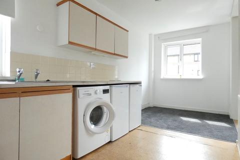 11 Barchester Close, London, W7 3XA