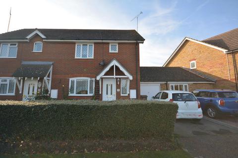 2 bedroom semi-detached house to rent, Court Road, Broomfield, CM1