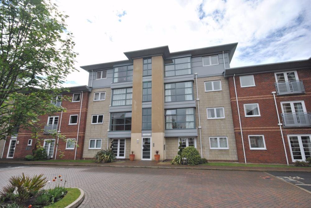 Queens Manor,Bailey Avenue, LYTHAM ST ANNES, FY8 2 bed apartment £149,950
