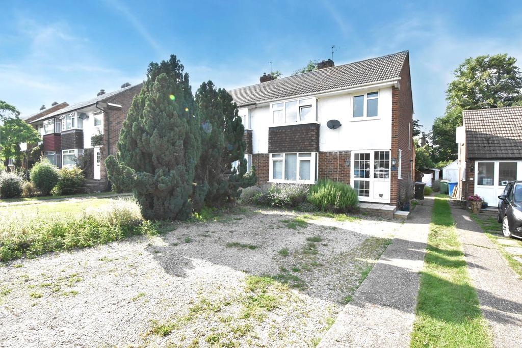 Laggan Road, Maidenhead, Berkshire, SL6 3 bed semidetached house £