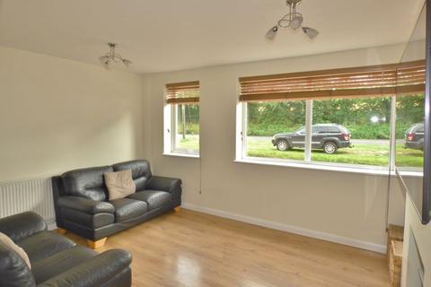 10 Laura Drive, Hextable, Swanley, BR8 7RX