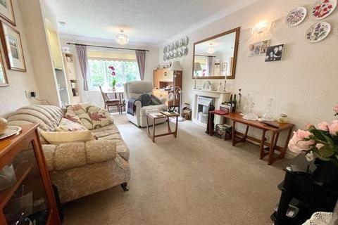 2 bedroom retirement property for sale, Longhedge, Dunstable