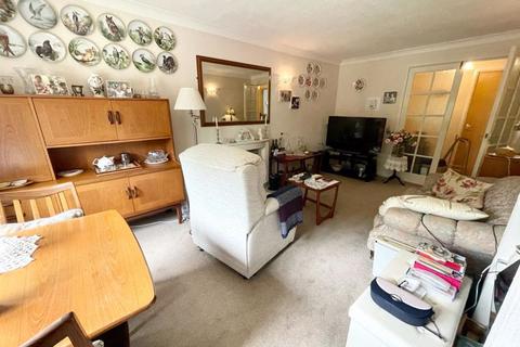 2 bedroom retirement property for sale, Longhedge, Dunstable