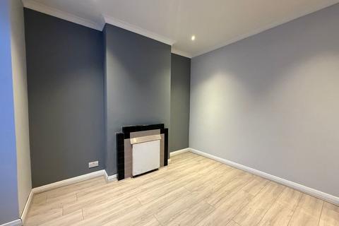 3 bedroom house to rent, Pelham Road, Wood Green N22