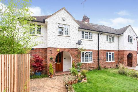 88 Ashurst Road, Tadworth, KT20 5EU