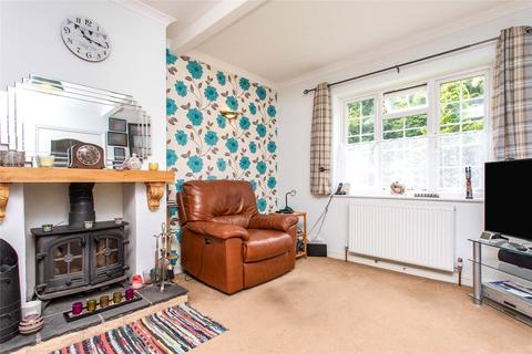 88 Ashurst Road, Tadworth, KT20 5EU