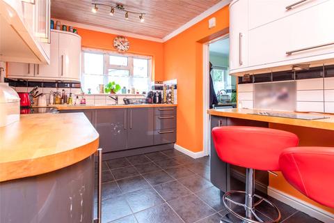 88 Ashurst Road, Tadworth, KT20 5EU