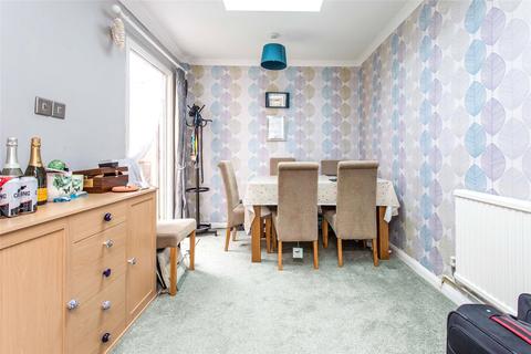 88 Ashurst Road, Tadworth, KT20 5EU