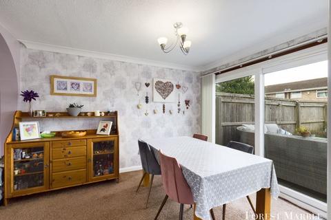 17 Bartlett Close, Frome, BA11 2EZ