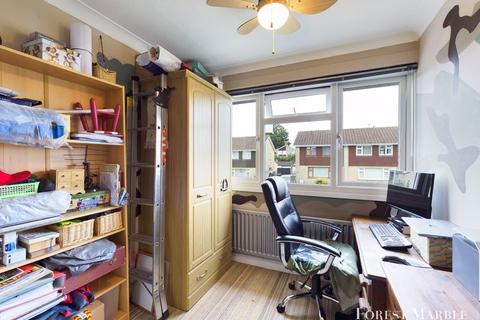 17 Bartlett Close, Frome, BA11 2EZ