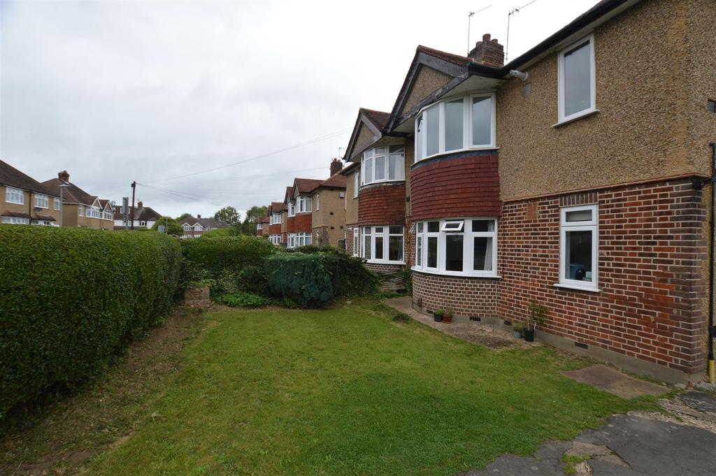 Malvern Way, Croxley Green, Rickmansworth 2 bed £350,000