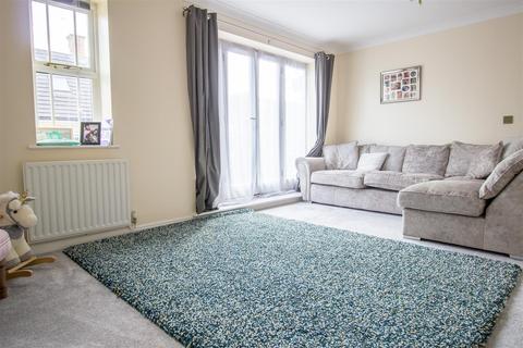 28 Clegg Square, Shenley Lodge, Milton Keynes, MK5 7HG