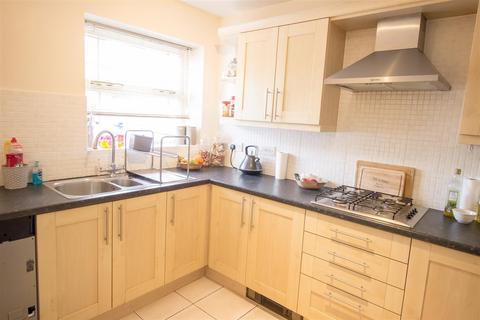 28 Clegg Square, Shenley Lodge, Milton Keynes, MK5 7HG