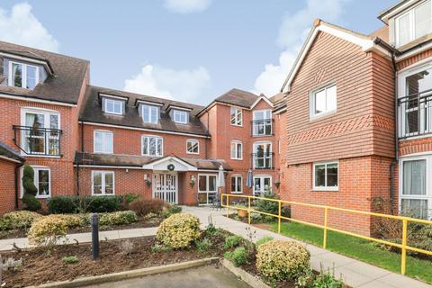 2 bedroom retirement property for sale, Barnes Wallis Drive, Oyster Lane, West Byfleet KT14