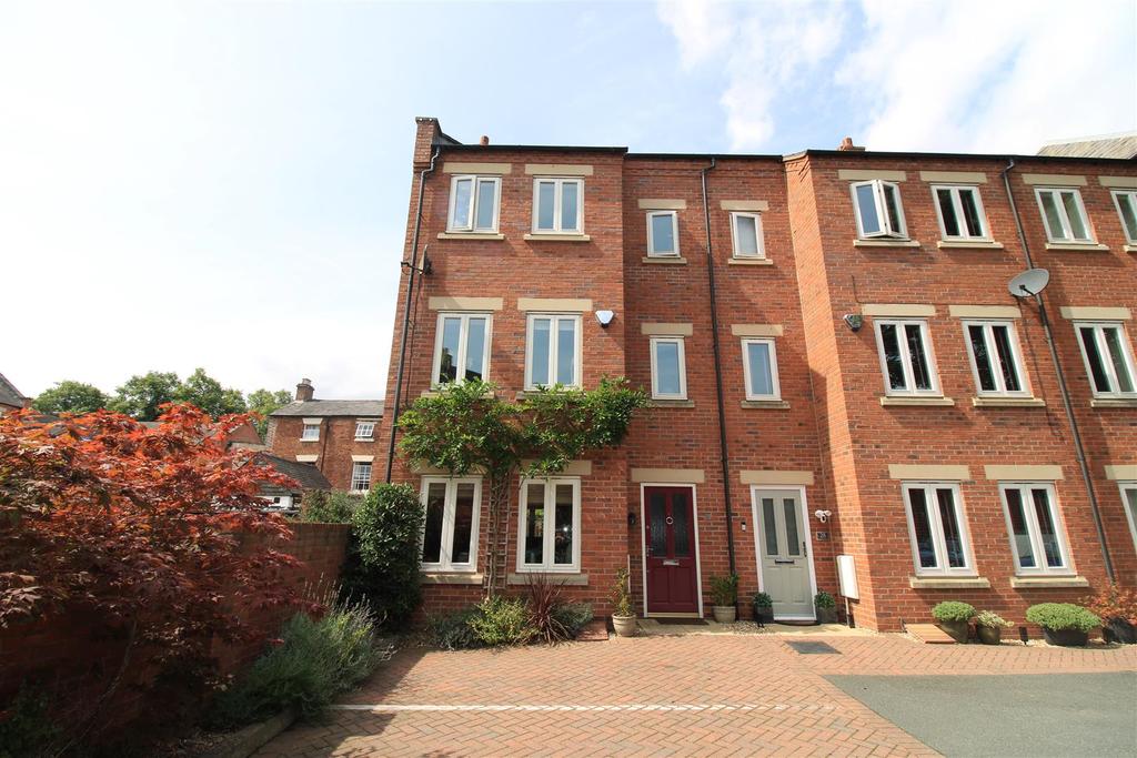St. Julians Crescent, Shrewsbury 4 bed townhouse £435,000