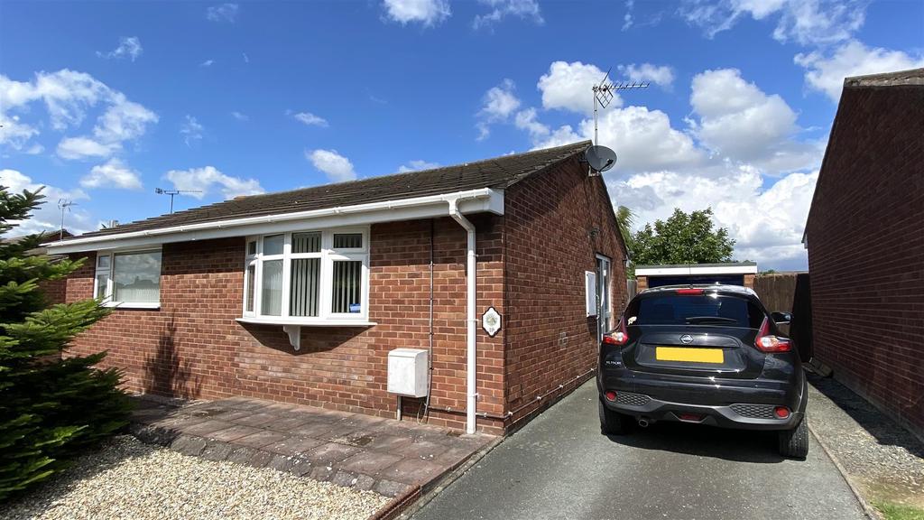 Callow Lane, Minsterley, Shrewsbury 2 bed detached bungalow £250,000