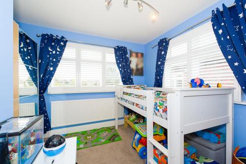 35 Calverley Road, Epsom, KT17 2NX
