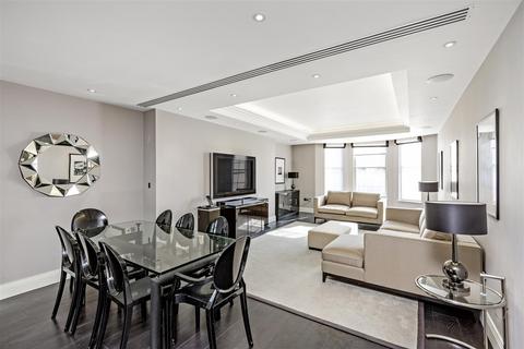 3 bedroom flat for sale, Chantrey House, 4 Eccleston Street, Belgravia, London, SW1W