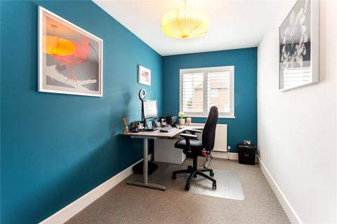 42 Bushfields, Loughton, IG10 3JP