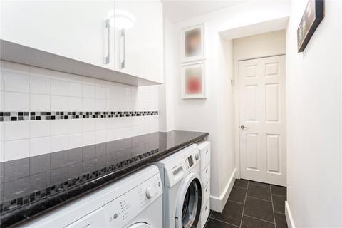 42 Bushfields, Loughton, IG10 3JP