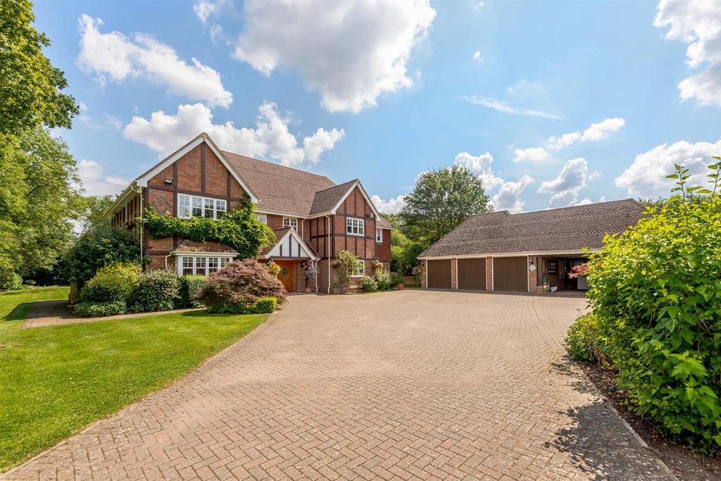 Howe Lane, Binfield, Bracknell, Berkshire 7 bed detached house £2,000,000