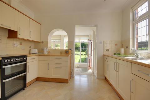 53 Corby Park, North Ferriby, HU14 3AX