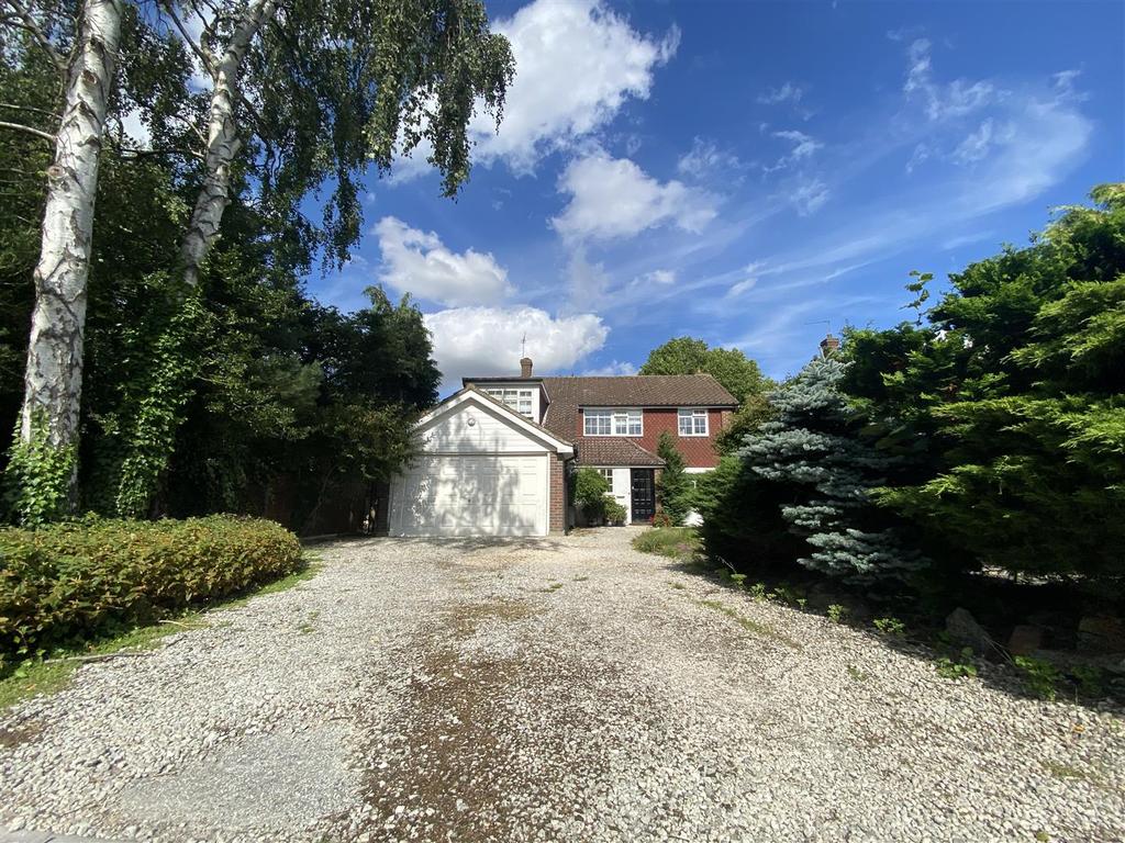 Shenfield Place, Shenfield, Brentwood 5 bed detached house £950,000